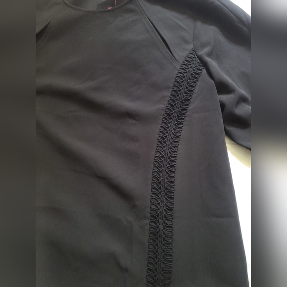 Bell Sleeve Crew Neck Top by Catherine Malandrino - Picture 4 of 12